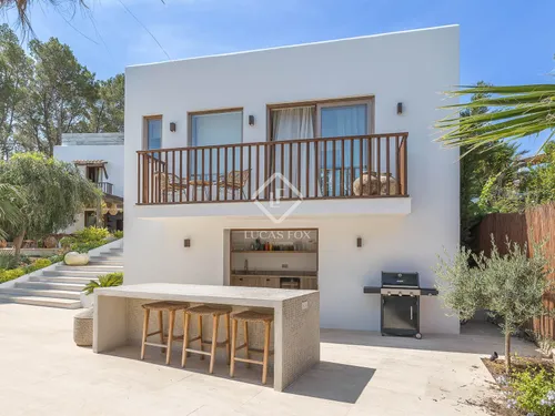 7 Bedrooms House / Villa in Avenida cala tarida
