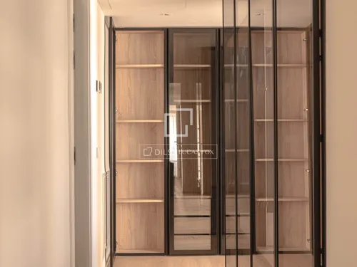 4 Bedrooms Apartment in Carrer deTomàs Vila