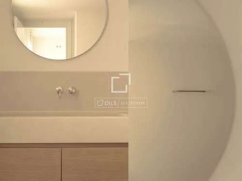 4 Bedrooms Apartment in Carrer deTomàs Vila