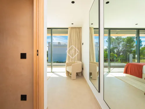 4 Bedrooms House / Villa in Calle 8 Cala Llenya