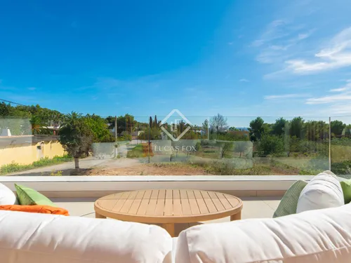 4 Bedrooms House / Villa in Calle 8 Cala Llenya