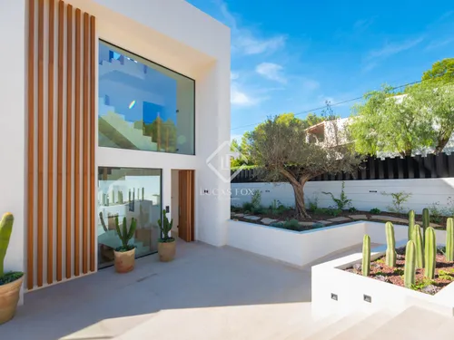 4-bedroom new-build villa with sea views for sale in Cala Llenya, Santa Eulalia – Ibiza