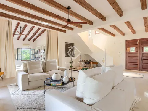 Excellent 7 Bedroom country house for sale in Central Mallorca, Balearic Islands