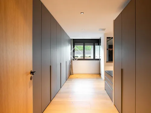 5 Bedrooms Apartment in Johan Sebastian Bach