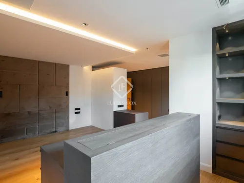 5 Bedrooms Apartment in Johan Sebastian Bach