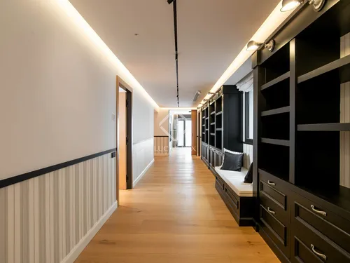 5 Bedrooms Apartment in Johan Sebastian Bach