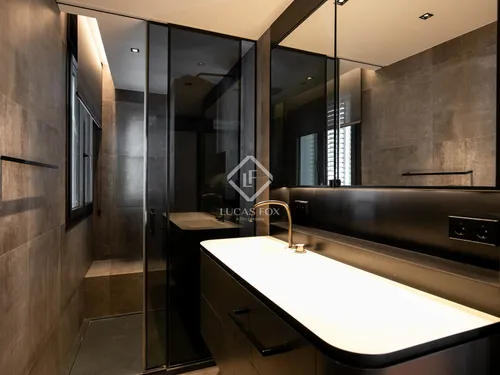 5 Bedrooms Apartment in Johan Sebastian Bach