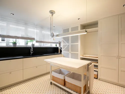 5 Bedrooms Apartment in Johan Sebastian Bach