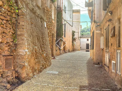  Building in Col.legi