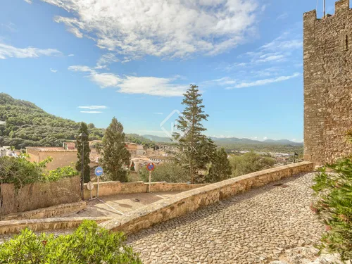  Building in Col.legi