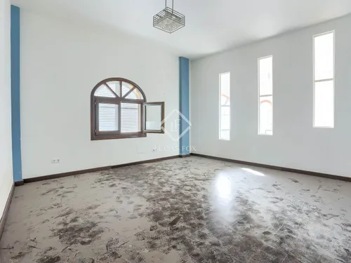  Building in Col.legi