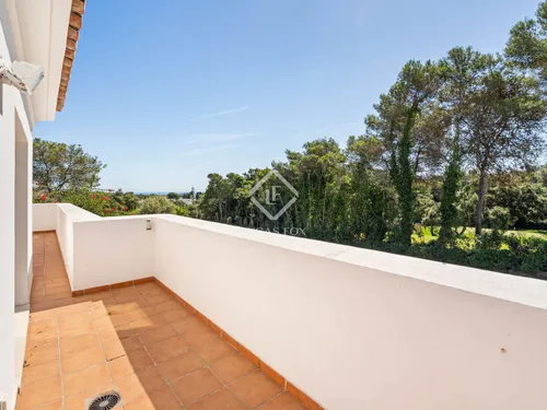 4 Bedrooms House / Villa in Calle esmeralda