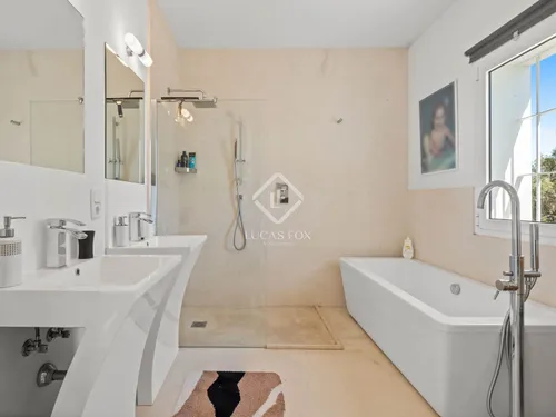 4 Bedrooms House / Villa in Calle esmeralda