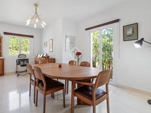4 Bedrooms House / Villa in Calle esmeralda