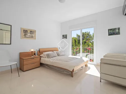 4 Bedrooms House / Villa in Calle esmeralda