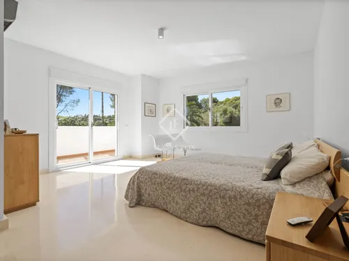 4 Bedrooms House / Villa in Calle esmeralda