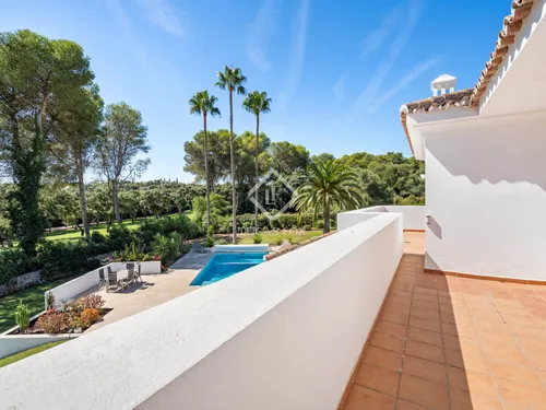 4 Bedrooms House / Villa in Calle esmeralda