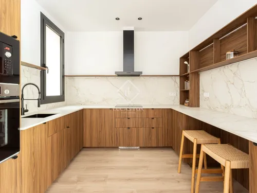 3 Bedrooms Apartment in Av Josep Tarradellas