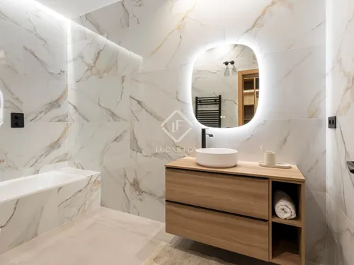 3 Bedrooms Apartment in Av Josep Tarradellas