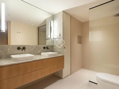 4 Bedrooms Apartment in Santaló