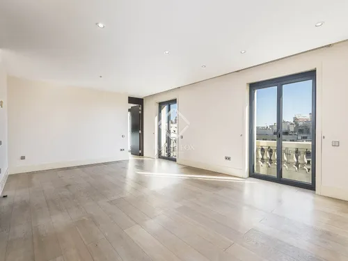 Excellent 3 Bedroom apartment for sale in Eixample Left, Barcelona