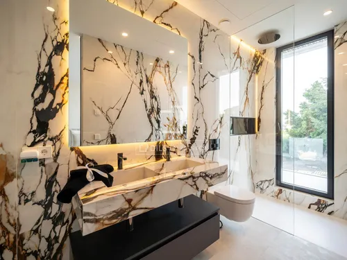 6 Bedrooms House / Villa in Carretera de Benahavis