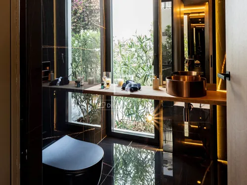 6 Bedrooms House / Villa in Carretera de Benahavis