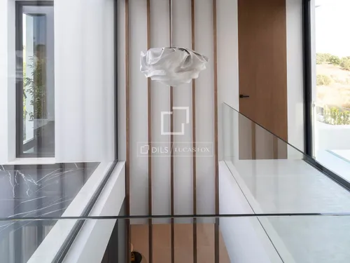 6 Bedrooms House / Villa in Carretera de Benahavis