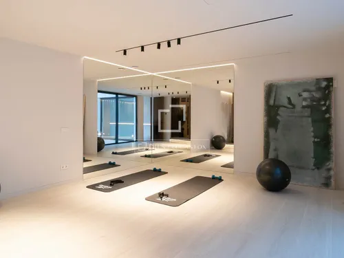 6 Bedrooms House / Villa in Carretera de Benahavis