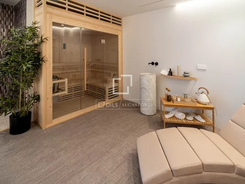 6 Bedrooms House / Villa in Carretera de Benahavis