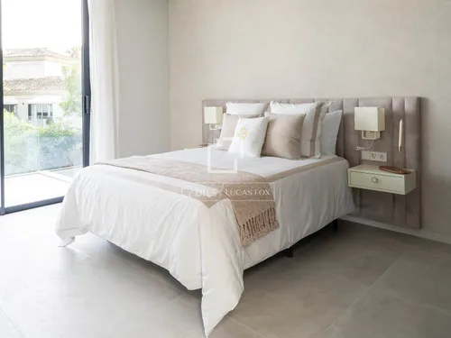 6 Bedrooms House / Villa in Carretera de Benahavis