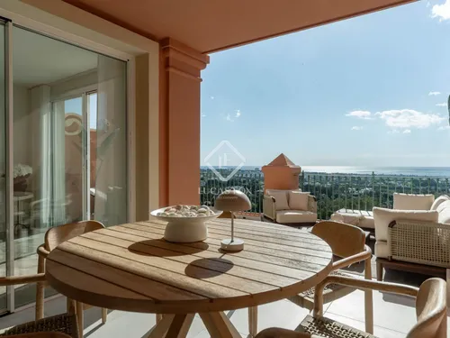 4 Bedrooms House / Villa in Casa Nido, Urbanización Monte Halcones