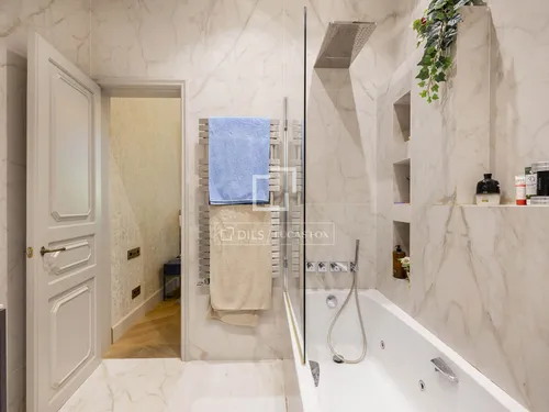 6 Bedrooms Apartment in Passeig de Gracia