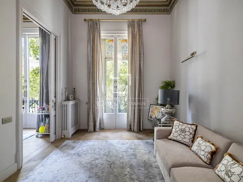 6 Bedrooms Apartment in Passeig de Gracia