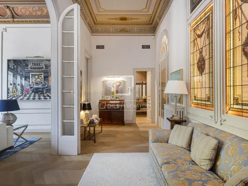 6 Bedrooms Apartment in Passeig de Gracia