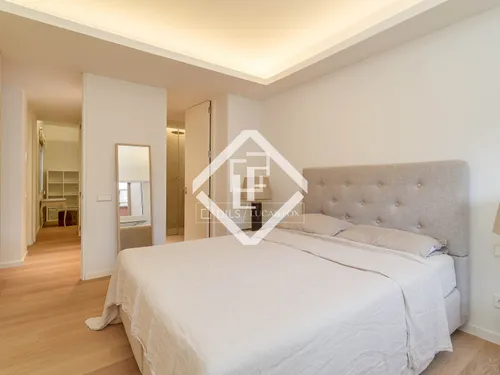 3 Bedrooms Apartment in Calvet