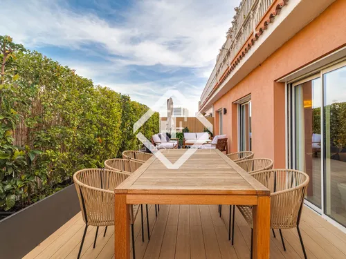 3 Bedrooms Apartment in Calvet