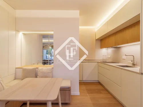 3 Bedrooms Apartment in Calvet