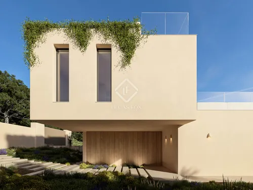 4 Bedrooms House / Villa in Carrer Islandia