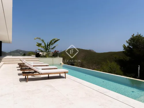 7 Bedrooms House / Villa in carre medinacelli