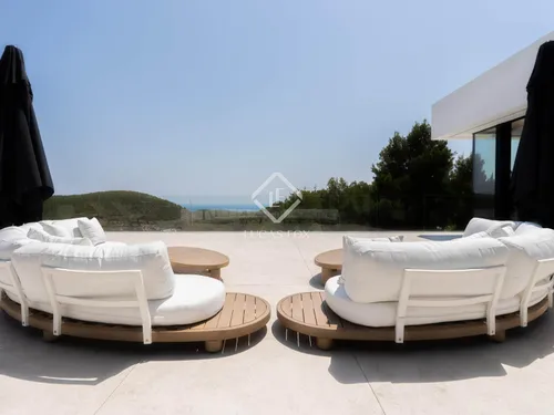 7 Bedrooms House / Villa in carre medinacelli