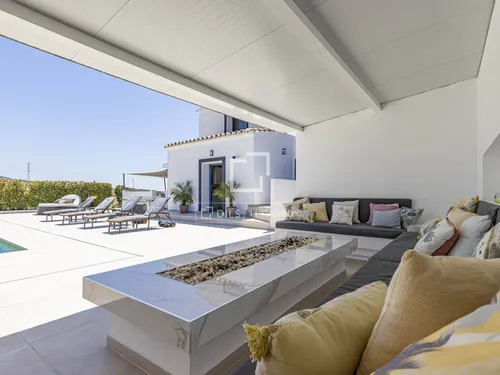 4 Bedrooms House / Villa in Parcela 78 del Poligono