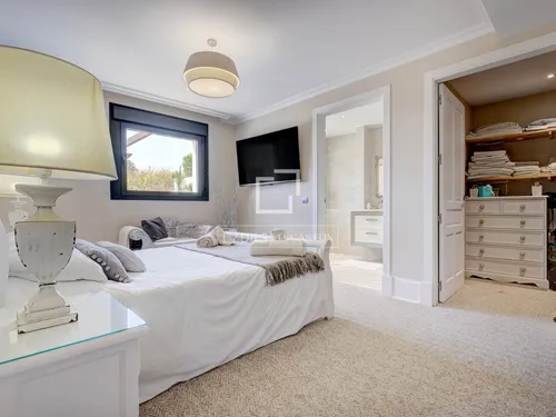 4 Bedrooms House / Villa in Parcela 78 del Poligono