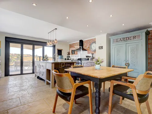 4 Bedrooms House / Villa in Parcela 78 del Poligono