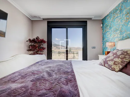 4 Bedrooms House / Villa in Parcela 78 del Poligono