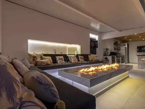 4 Bedrooms House / Villa in Parcela 78 del Poligono