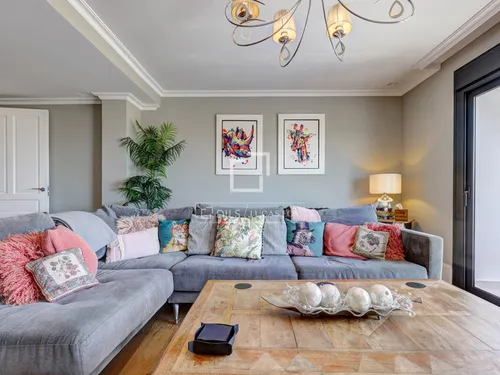 4 Bedrooms House / Villa in Parcela 78 del Poligono