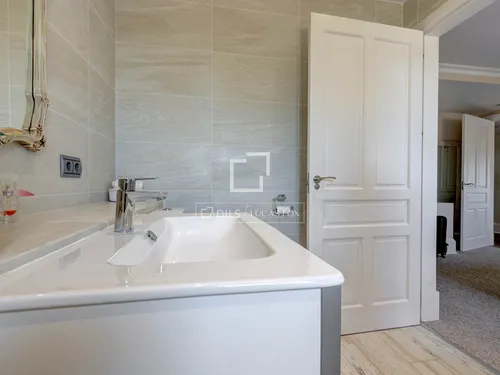 4 Bedrooms House / Villa in Parcela 78 del Poligono