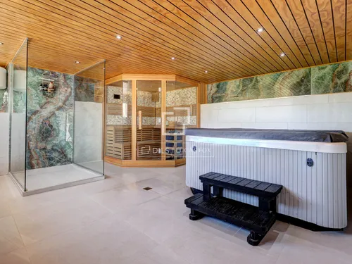 4 Bedrooms House / Villa in Parcela 78 del Poligono