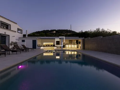 4 Bedrooms House / Villa in Parcela 78 del Poligono